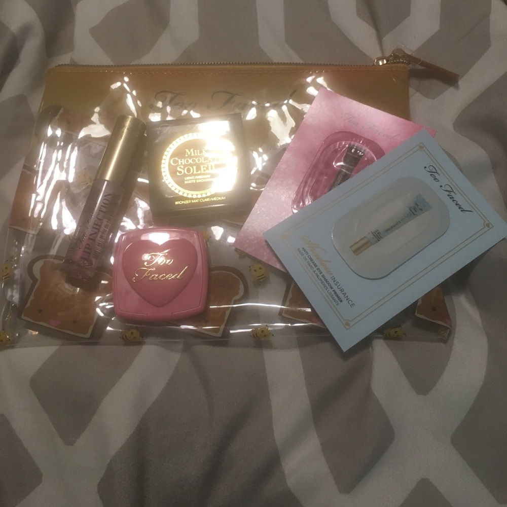 Too faced bag and samples