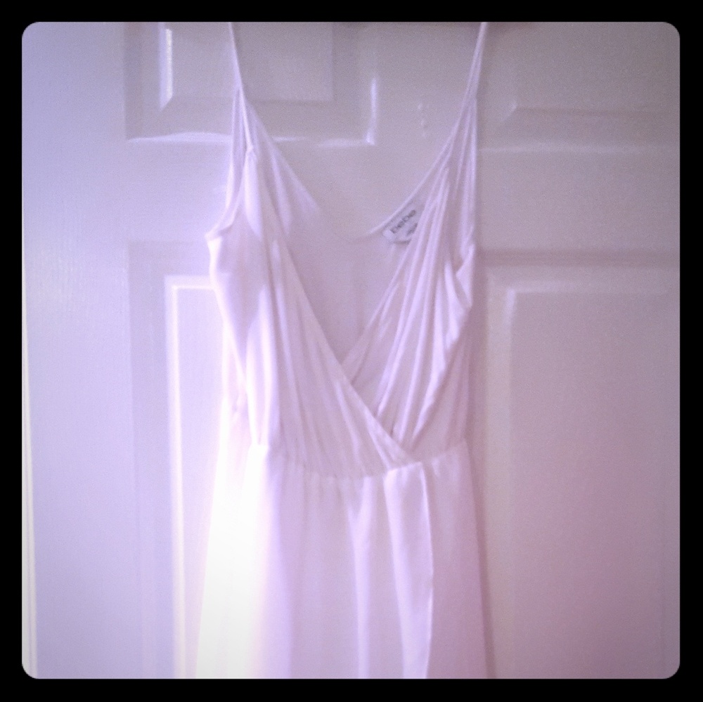 Bebe high low maxi dress Medium