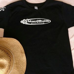 NWT Black Maui Built T-Shirt Small