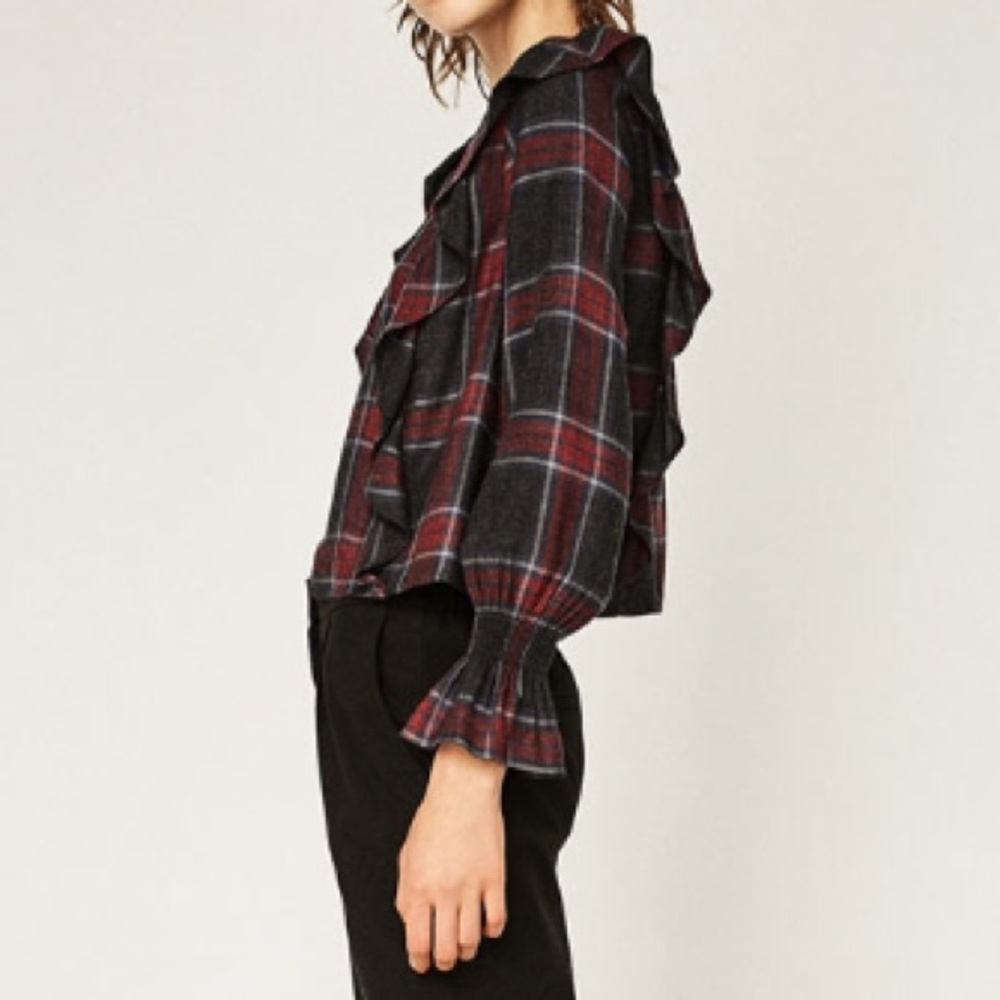 Ruffled top
