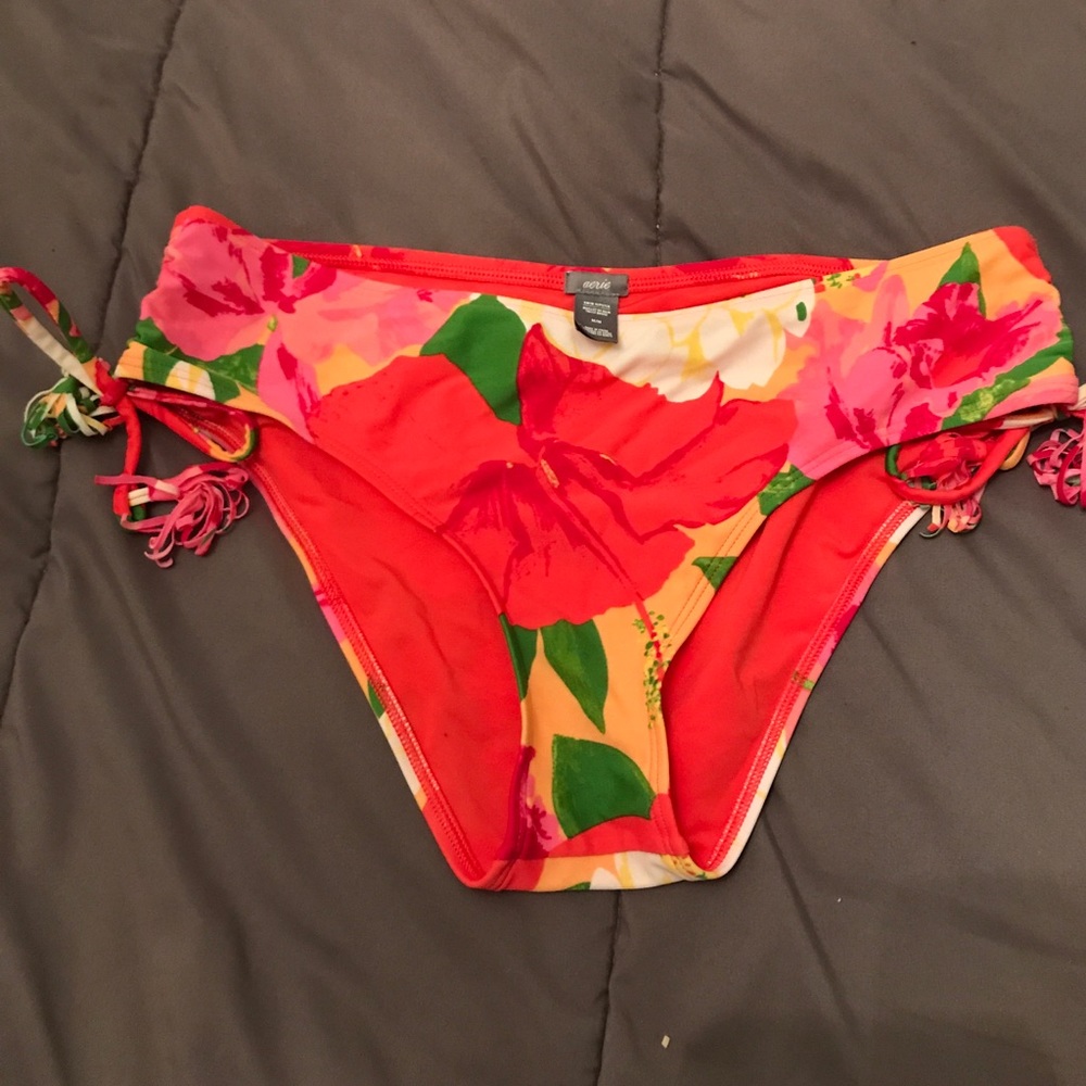 Aerie swim bottoms