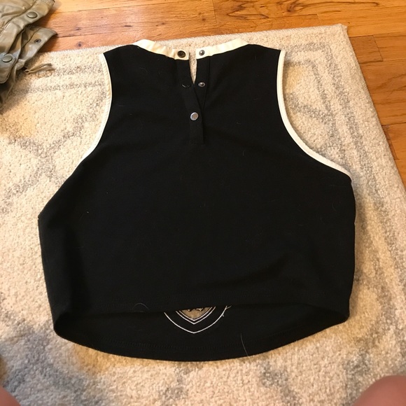 Black and white crop mesh top - Picture 2 of 2