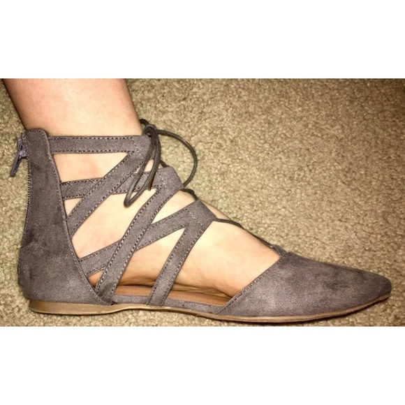 Sandals - Picture 1 of 7