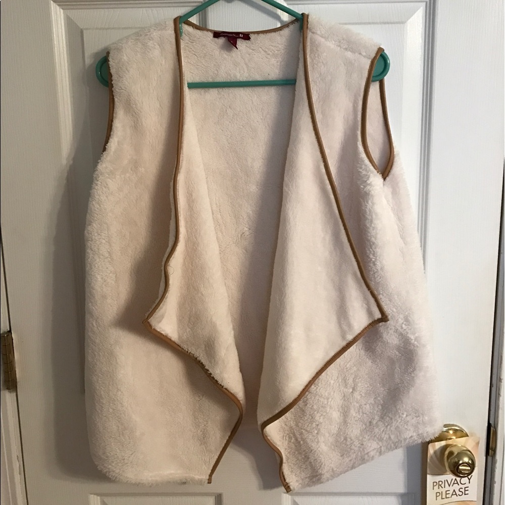 Fur vest