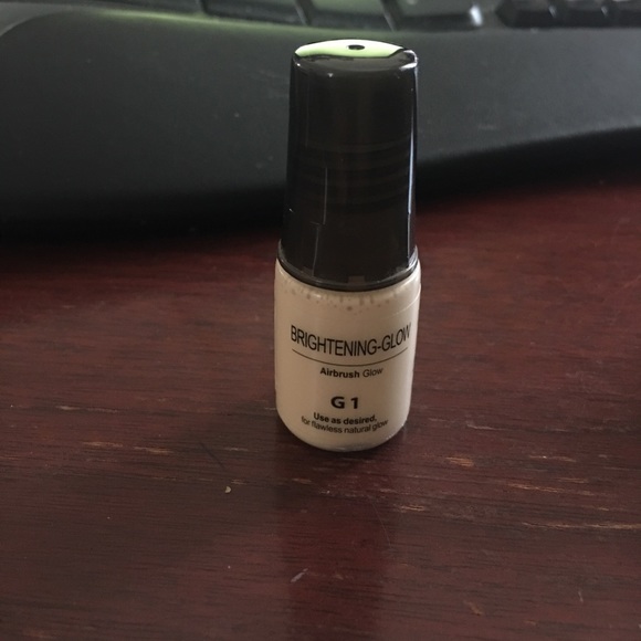 Luminess Air Silk Other - Luminess Air Silk makeup Few left