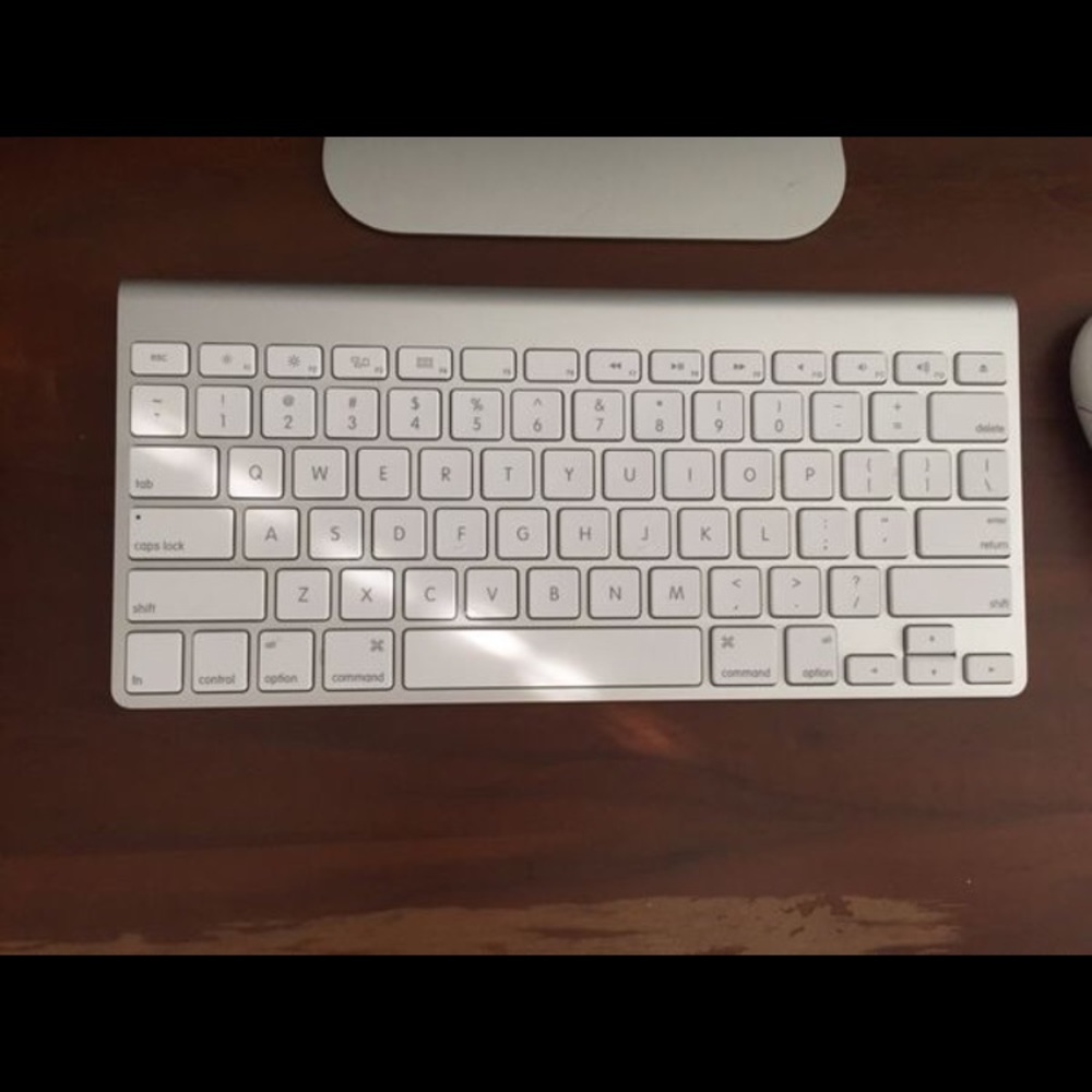 Apple computer - Picture 3 of 3