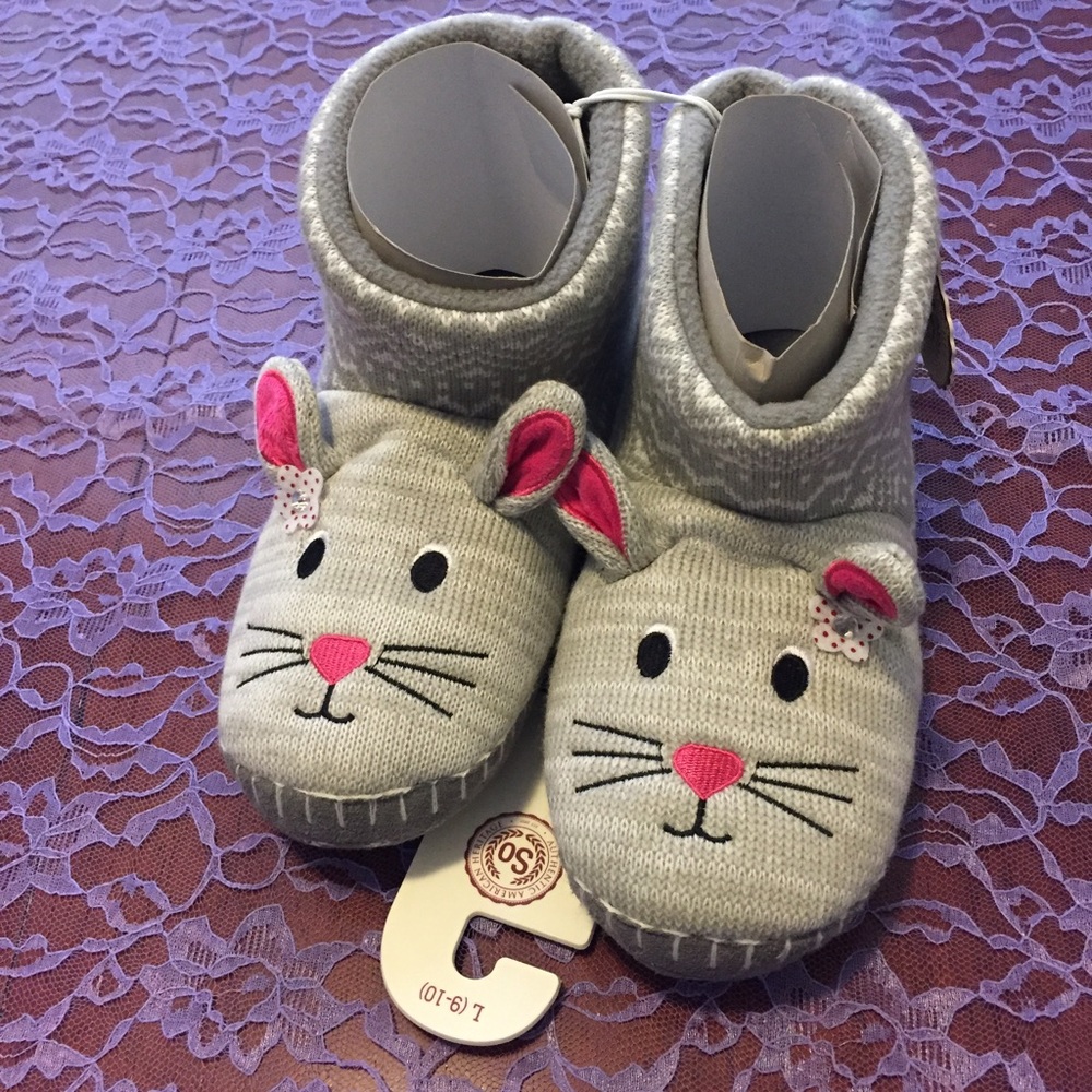 🎉Price drop!!🎉Slippers/ great Christmas gift! 🎁