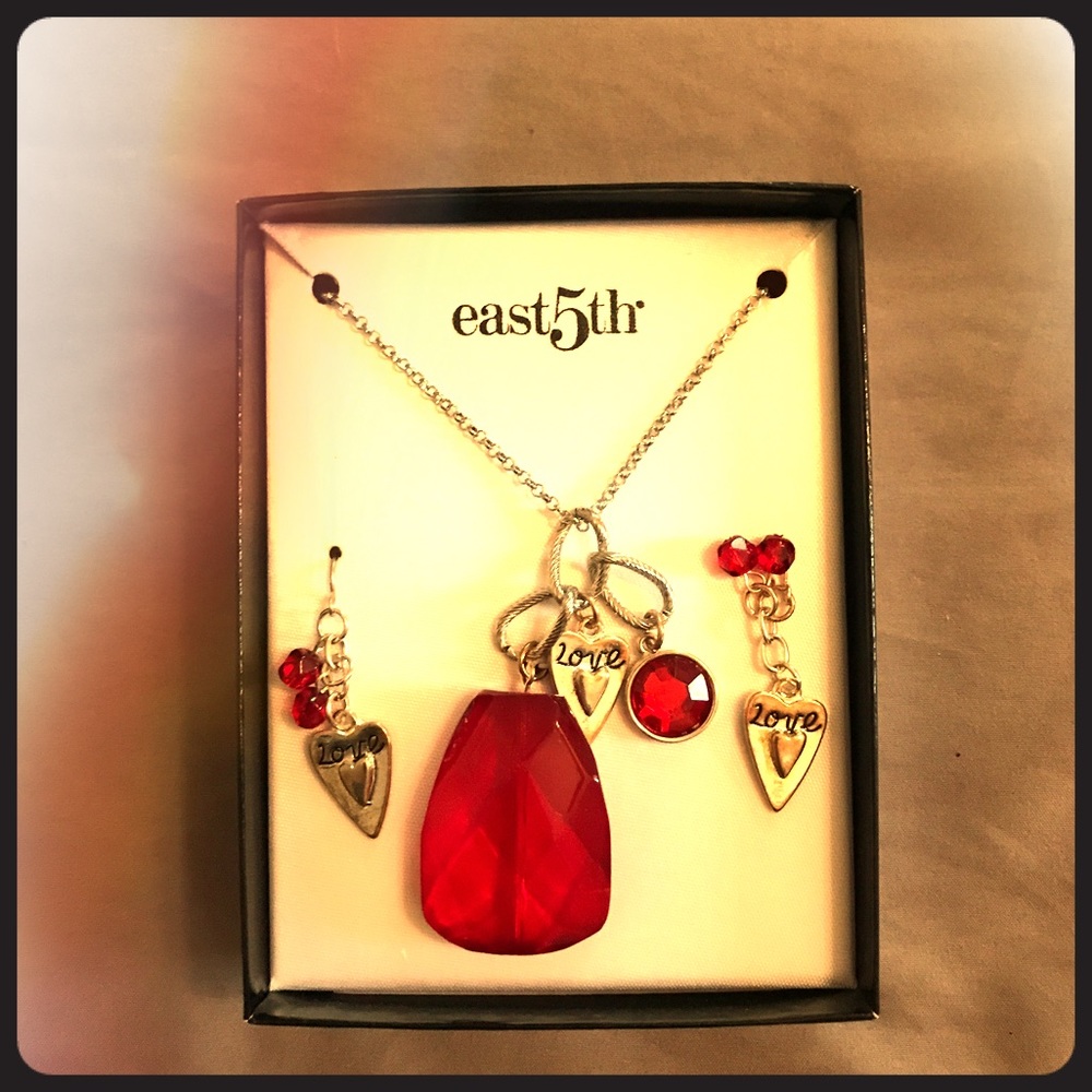 Valentines Necklace and earrings set