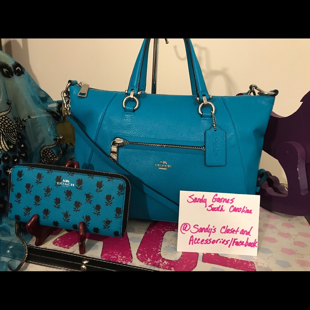 Nwt Coach Primrose leather turquoise set