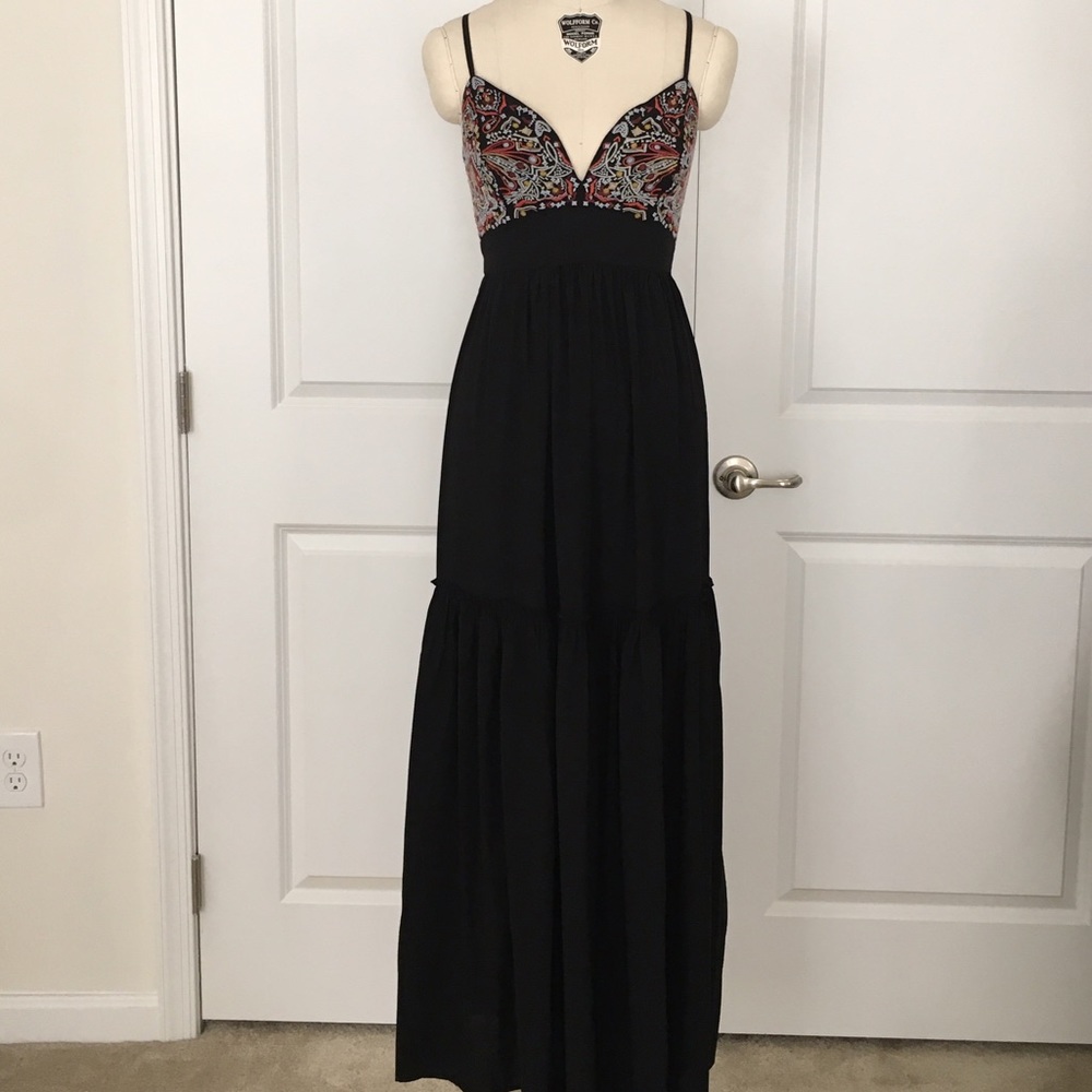 Abercrombie & Fitch Black Embroidered Maxi- XS
