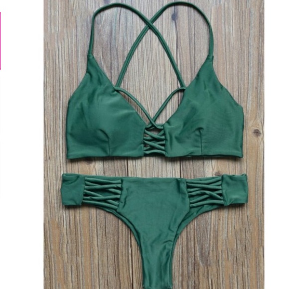 Last 1! 🌟HP🌟Green Strappy Bikini - Picture 2 of 5