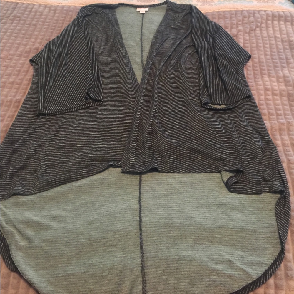 Lularoe Kimono Size Small