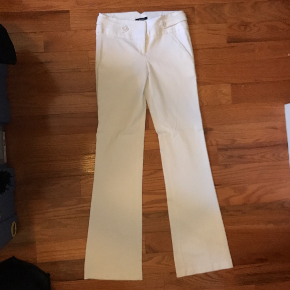 XOXO flared white pants Size 1