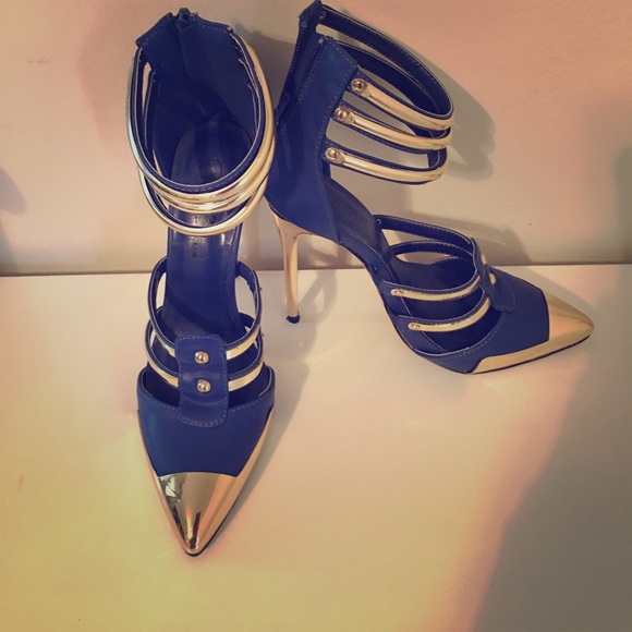 Shoes - Heels