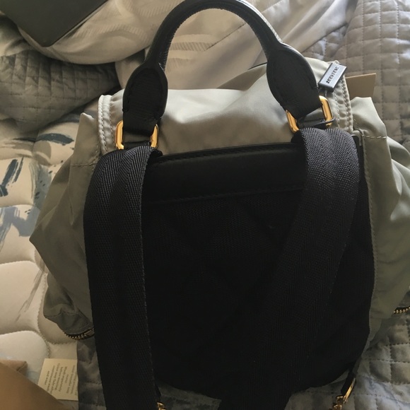 Authentic Burberry backpack - Picture 4 of 6