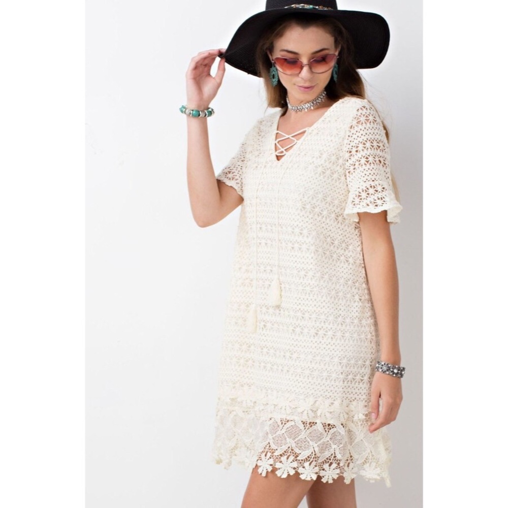 Off-white Lace/Crochet Lace-Up Dress - Picture 3 of 6