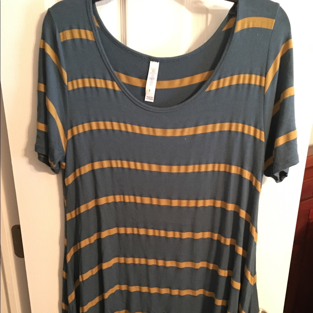 Lularoe perfect t