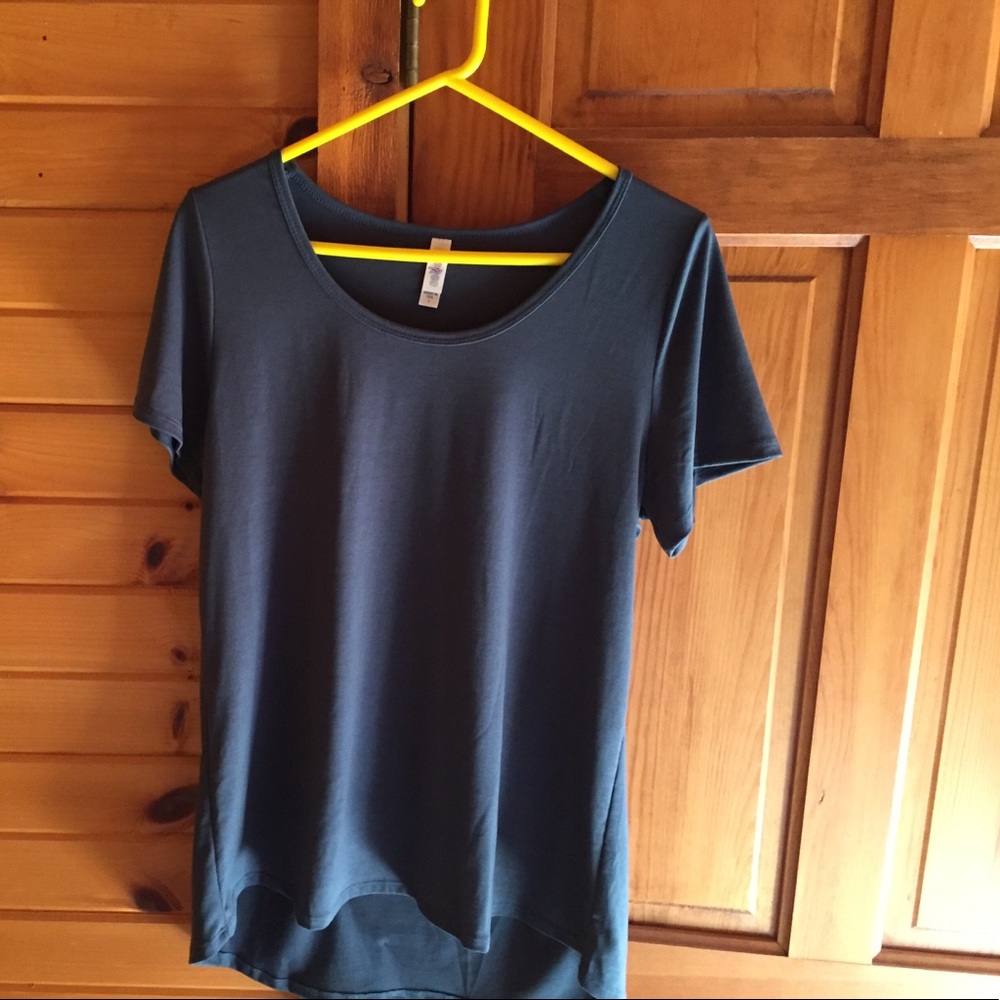 Lularoe Classic T-Large
