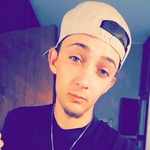 Meet your Posher, Joshua