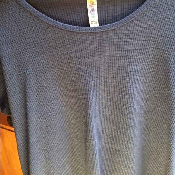 Lularoe Classic t-Large - Picture 3 of 3