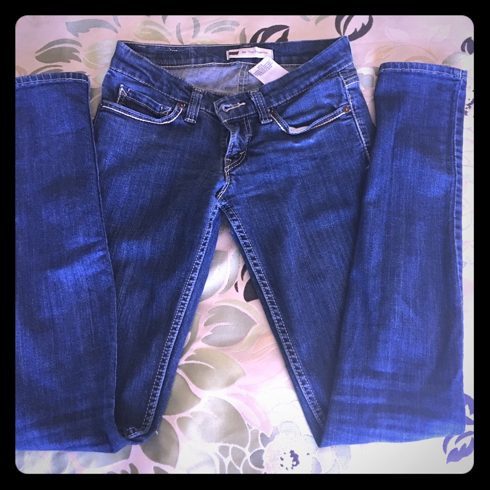 Levi's skinny jeans!