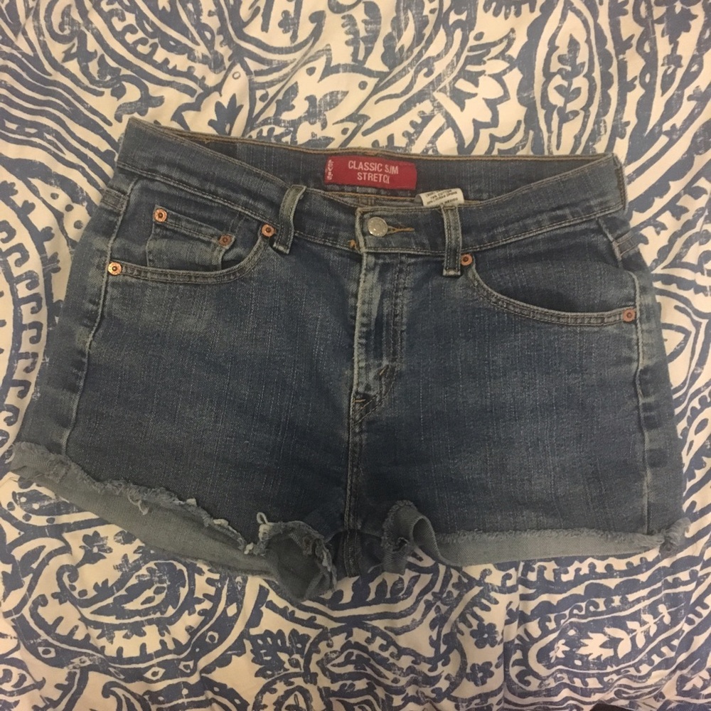 Levi's Stretchy Denim shorts size 8