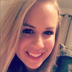 Meet your Posher, Karlye