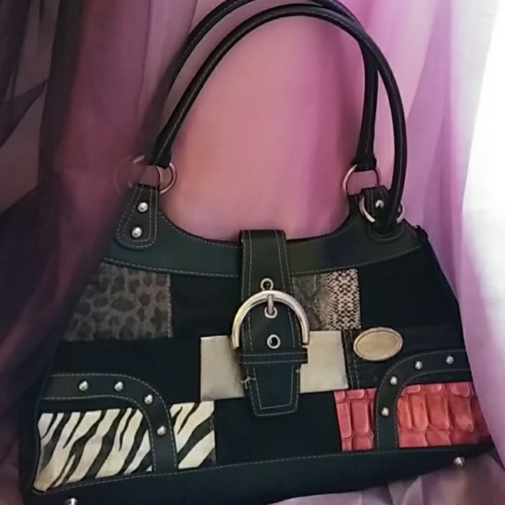 Dolce & Gabbana Purse..