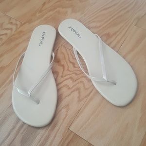 X-Appeal Nude Flip Flops