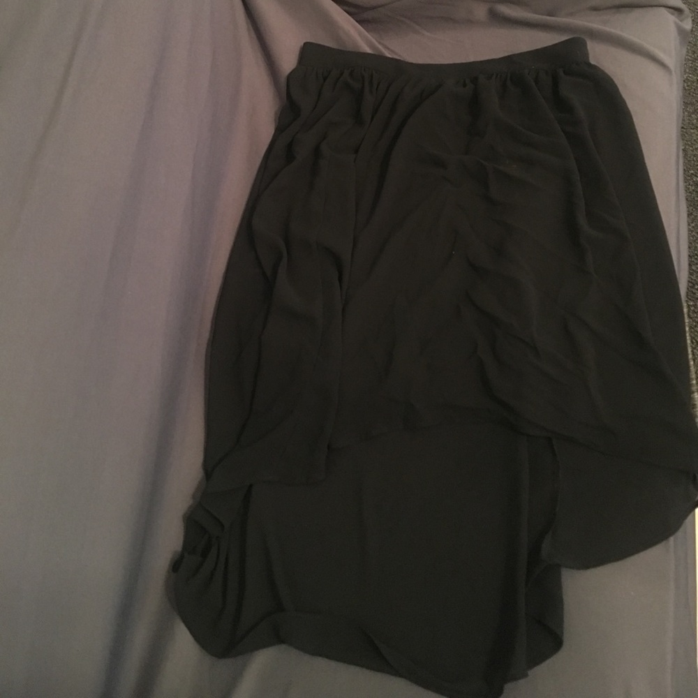 Forever 21 Hi Lo Skirt Black