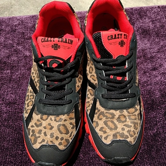Leopard Sneakers - Picture 2 of 4