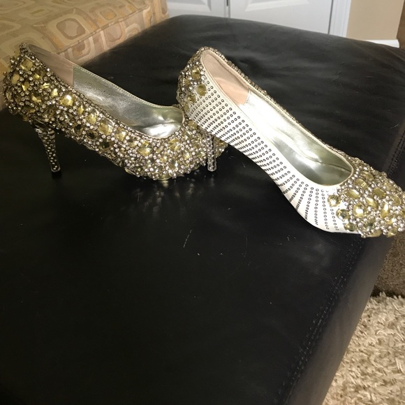 Wedding shoes! - Picture 3 of 7