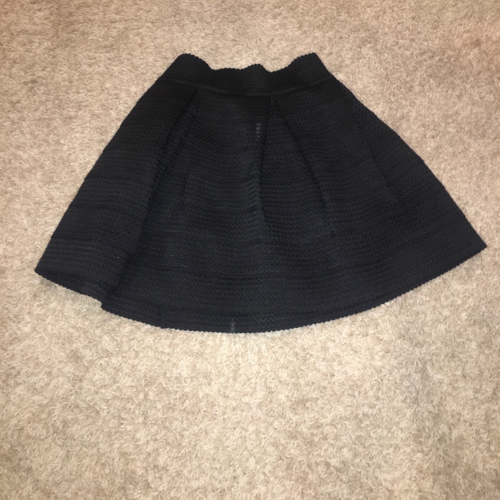 Beautiful pleaded black Devlin skirt
