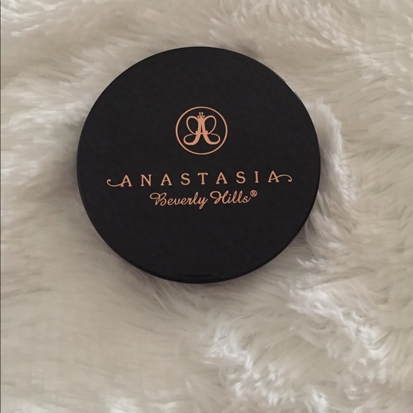 Anastasia Beverly Hills Other - Peach Nectar Illuminator
