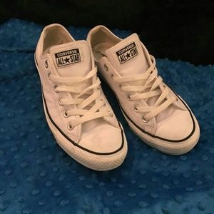 Shoes , converse, tennis