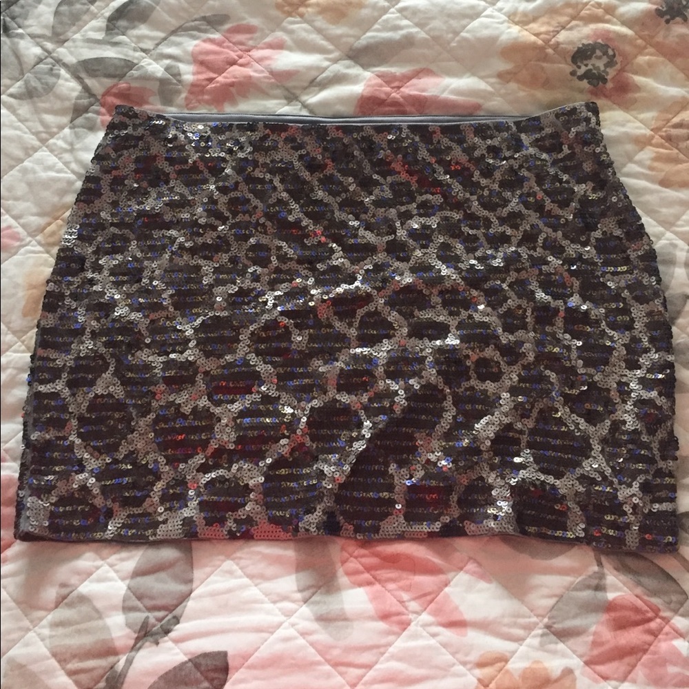 Express Sequin skirt