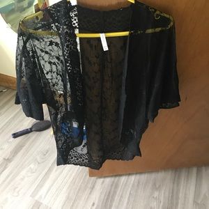 Black Lace Floral Kimono