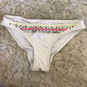 Cheeky bikini bottoms