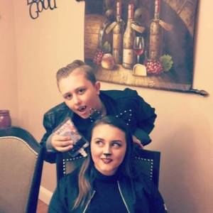 Meet your Posher, Dakota