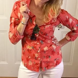 Lightweight printed button up shirt!