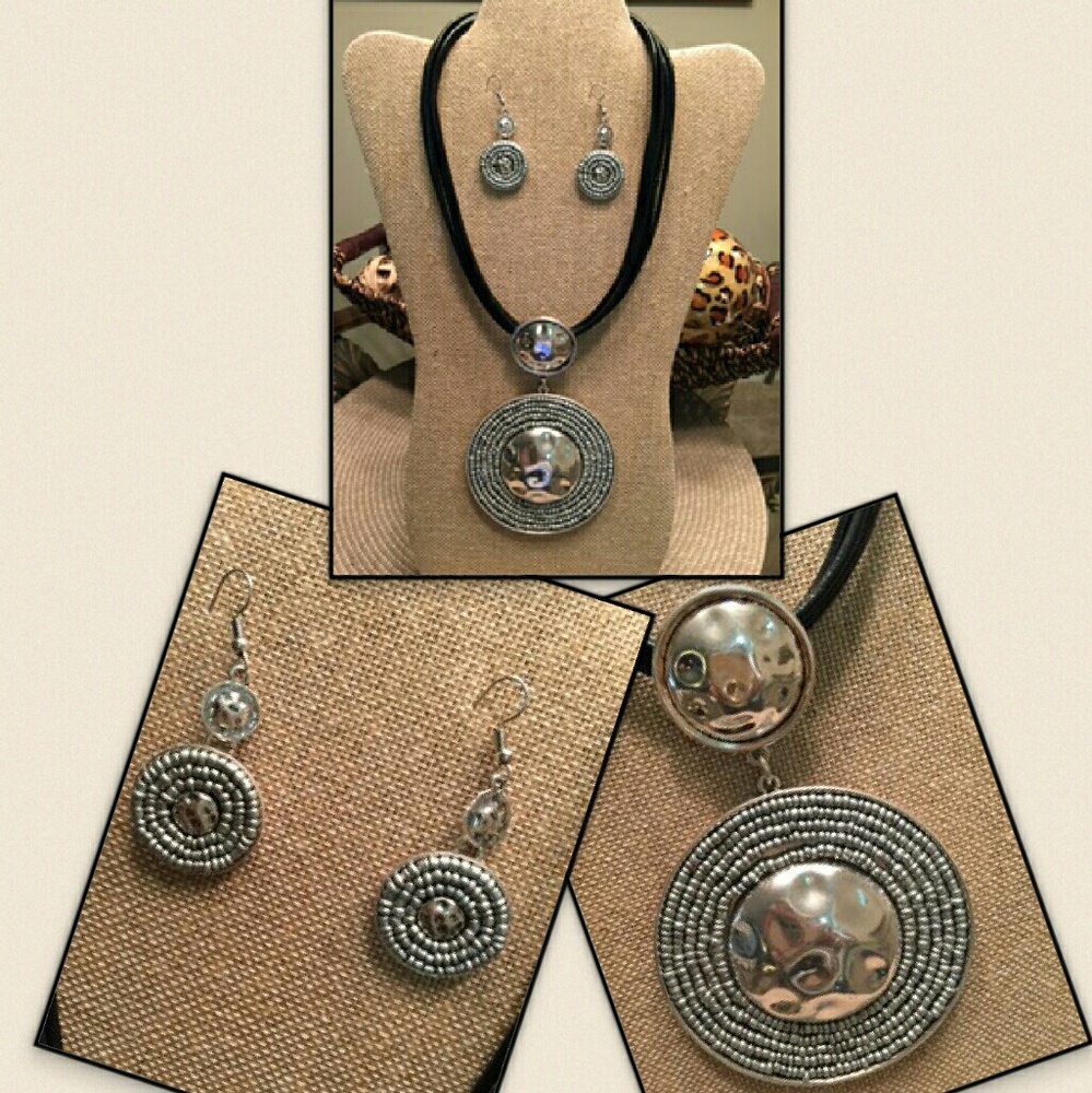 Necklace Set