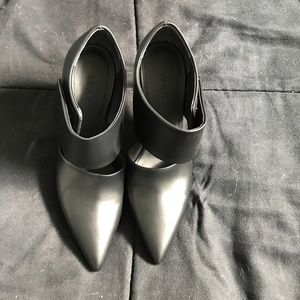 Vince Black Leather Heels Sz. 7 - Worn once!
