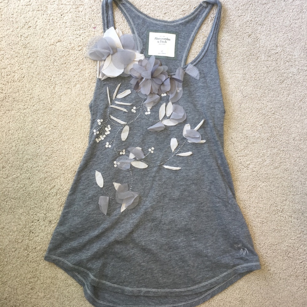 Abercrombie & Fitch grey flower tank top - XS