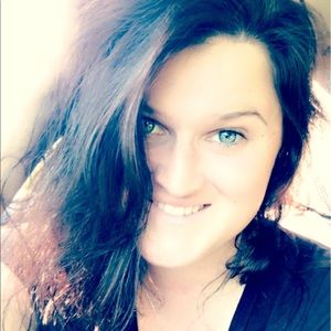 Meet your Posher, Hailee