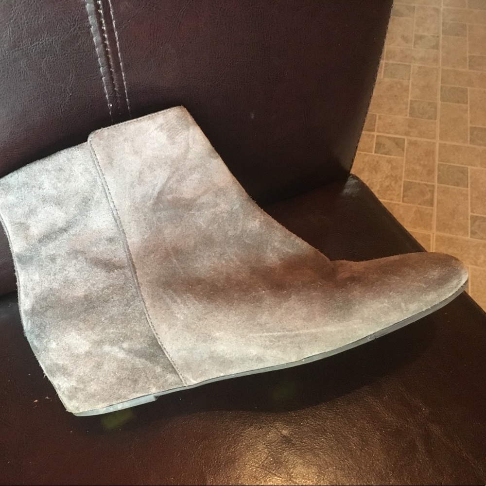 Used Nine West boot