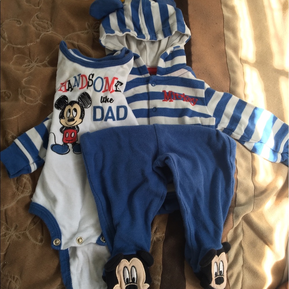 Matching set baby clothes