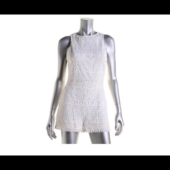 BB Dakota  Ivory Crochet Sleeveless Casual Romper - Picture 3 of 8