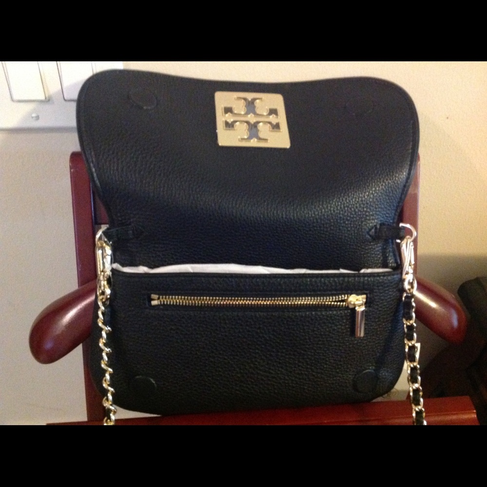 Tory Burch Britten convertible clutch. 😍 Brand Nee❤️❤️❤️ - Picture 2 of 4