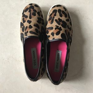 Steve Madden slip ons