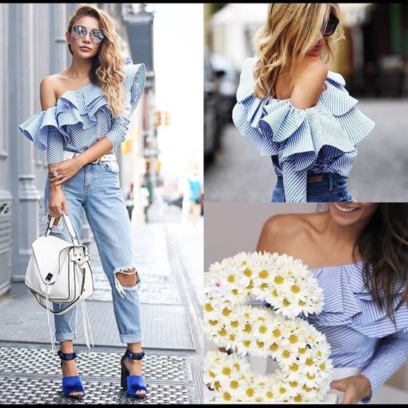 Off the shoulders ruffle long sleeve striped top - Picture 2 of 5